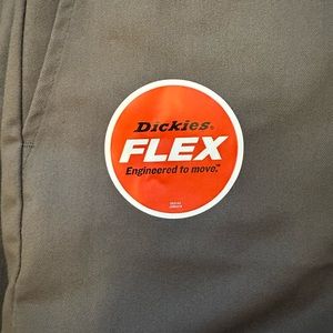 Dickies size 38/32 NWT